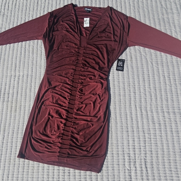 Express Red Ruched Bodycon Dress - Picture 4 of 6